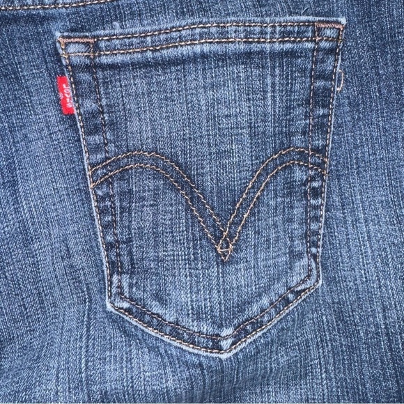 Levi’s 550’s Women’s 12 Short 32x29 Relaxed Bootcut Faded Dark Wash Med Rise - Picture 2 of 9